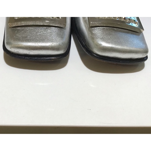 FENDI silver heels with diamond studded Logo - Picture 5 of 9